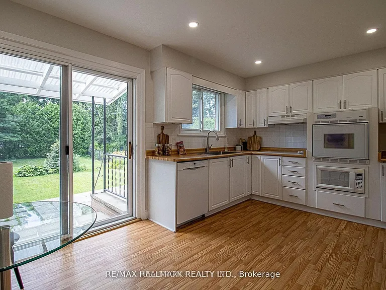 978 Wildwood Dr — Photo 8