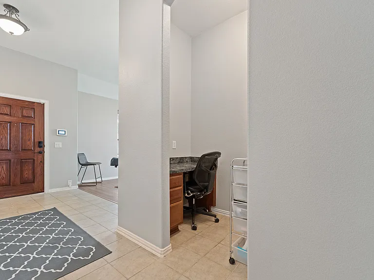 2616 Pine Trail Dr — Photo 6