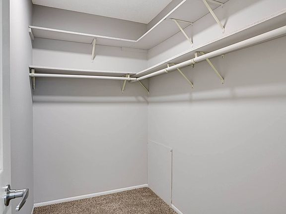 5th image of 18900 Stratford Rd #3-132