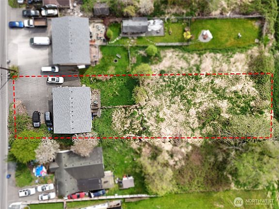 5th image of 2410 Callow Road