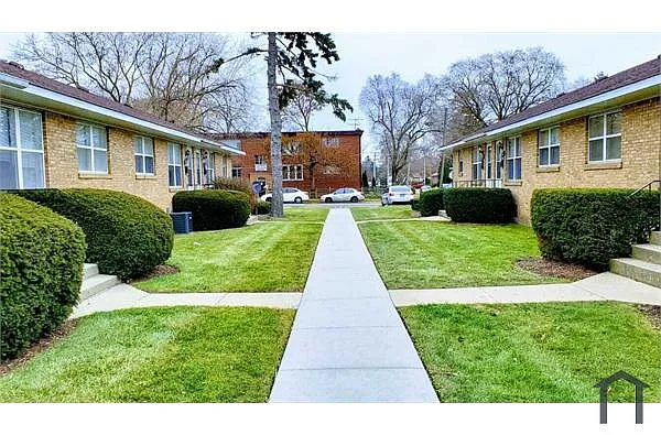Building Photo - 656 Pickus Ct