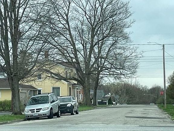 4th image of 123 S Franklin St