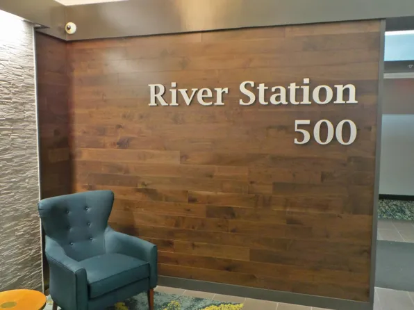 500 2nd St N #402, Minneapolis, MN 55401