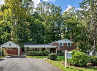 5008 Linette Ln, Annandale, VA 22003