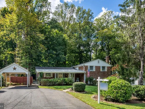 5008 Linette Ln, Annandale, VA 22003