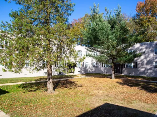 Westwood Court Apts