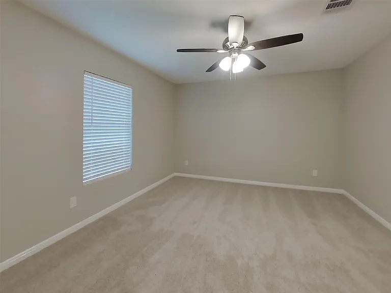 10050 Cerritos Dr — Photo 6