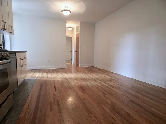 Rented by Sovereign Associates | media 12