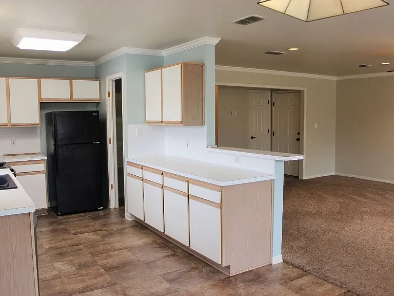 347 Stone Hill Dr #4 — Photo 10