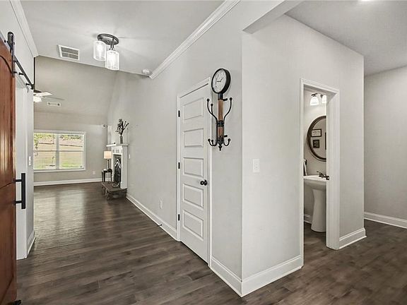 3rd image of 8345 Loch Lomand Ln