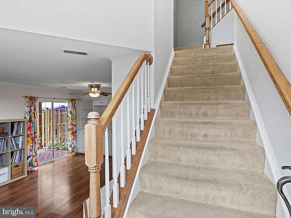 4th image of 45525 Overmountain Sq