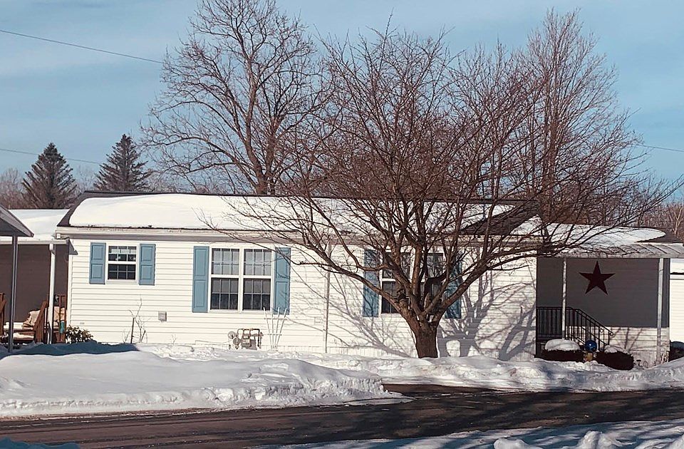 2nd image of 34 Breesport Rd