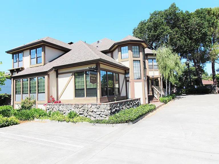 859 Diablo Ave #D — Photo 1