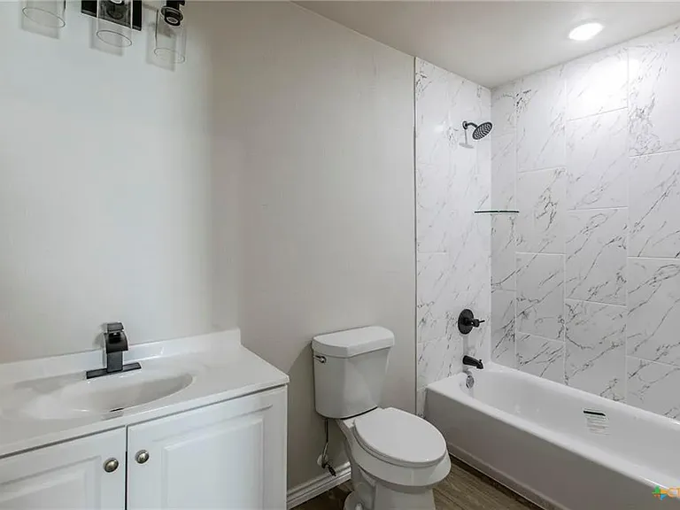 311 Smith St #A — Photo 7