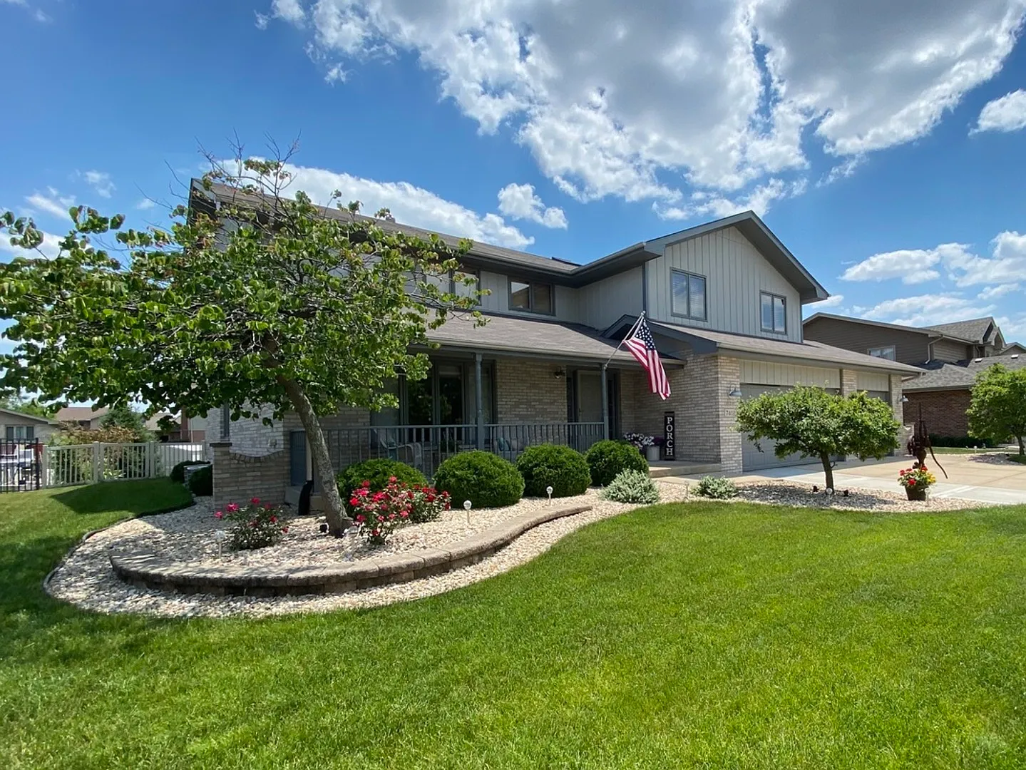 7402 Ridgefield Ln photo 1