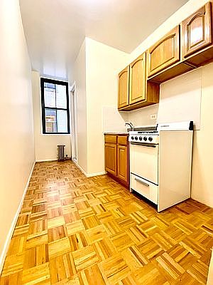 1st image of 509 E 78th St APT 3a