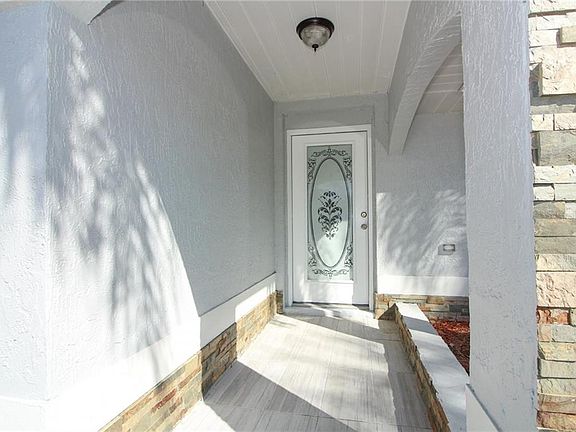 3rd image of 2990 Lagoon Ave