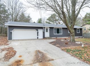 5069 152nd Ave, West Olive, MI 49460