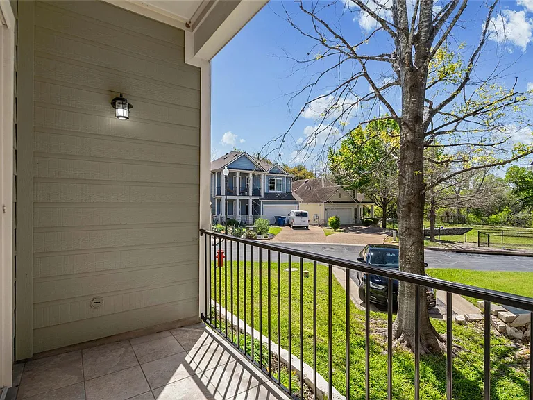411 W Saint Elmo Rd #24 — Photo 15