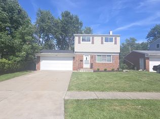 887 Jamestown Ave, Elyria, OH 44035