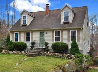 176 Skunk Hill Rd, Hope Valley, RI 02832