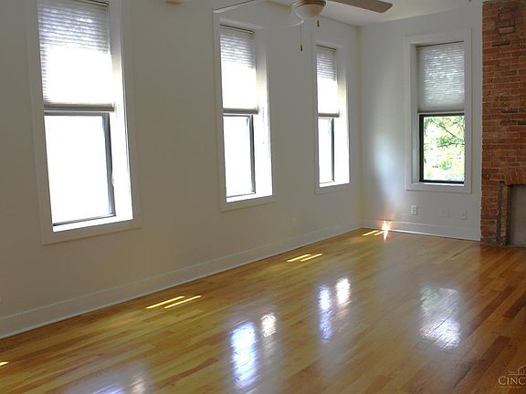 5th image of 1432 Race St Unit 311