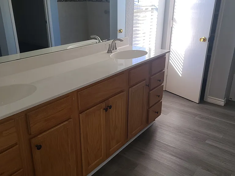 1101 Springcreek Dr — Photo 26