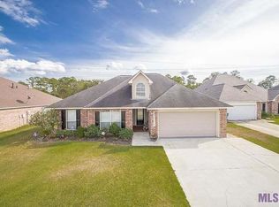 10924 Woodhaven Dr, Denham Springs, LA 70726