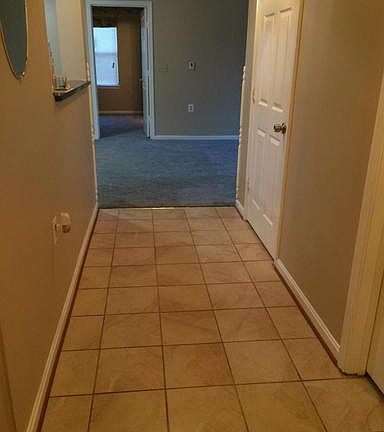 2nd image of 10024 Vanderbilt Cir APT 2