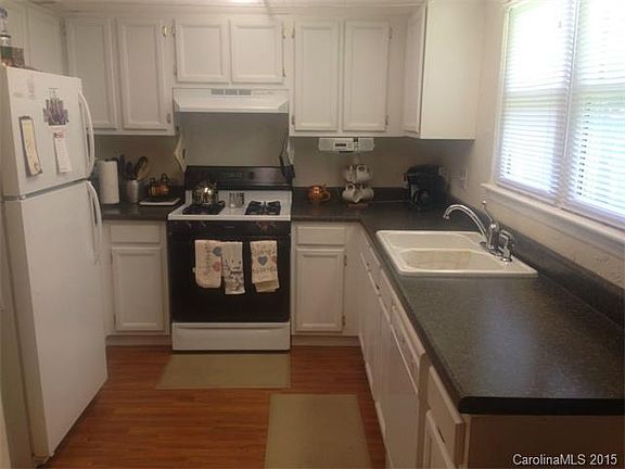 4th image of 4401 Eastland Ct