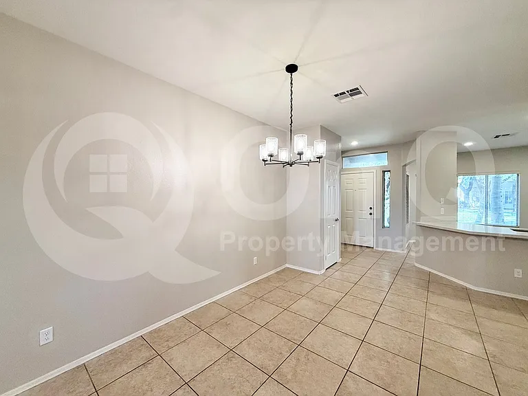500 N Roosevelt Ave #87 — Photo 6