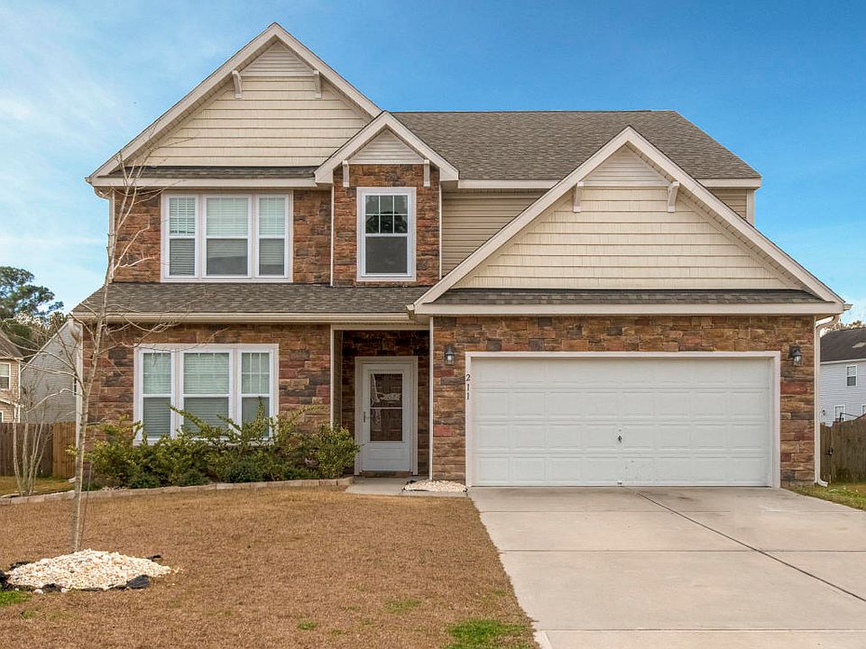 1st image of 211 Medford Dr