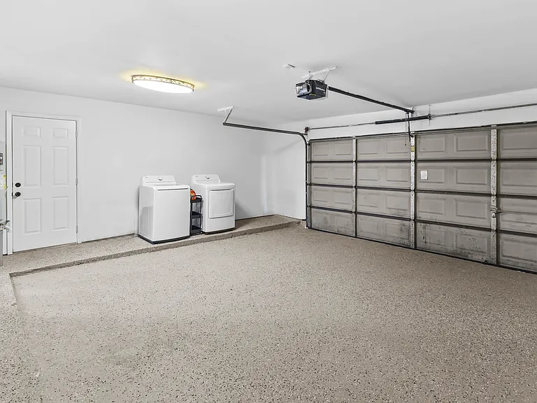 9731 Appleridge Dr — Photo 20