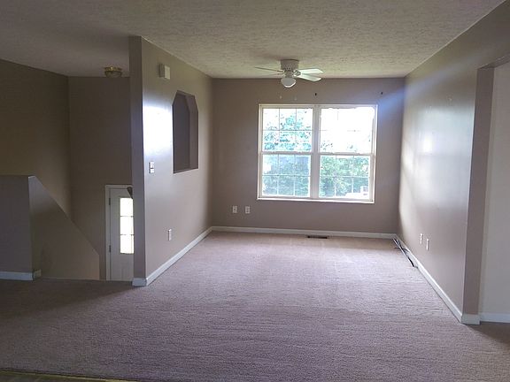 3rd image of 534 Joshua Dr