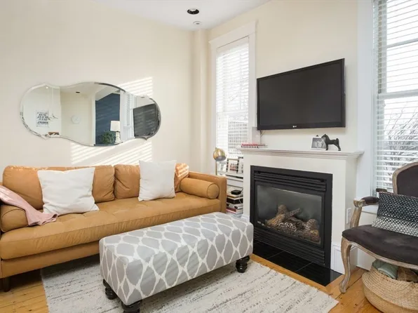 51 Elm St #3, Charlestown, MA 02129