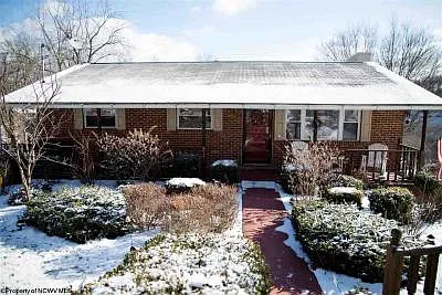 2105 Cherry St photo 1
