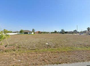 422 NW 9th Ter, Cape Coral, FL 33993