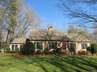 581 Briarwood Rd, Lancaster, SC 29720