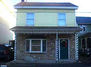 21 W Adamsdale Rd, Schuylkill Haven, PA 17972