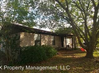 111 Gonzales St, Kyle, TX 78640