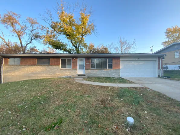 1001 Geringer Ct, Saint Louis, MO 63135