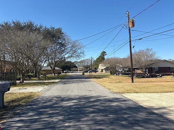 4th image of 108 David St