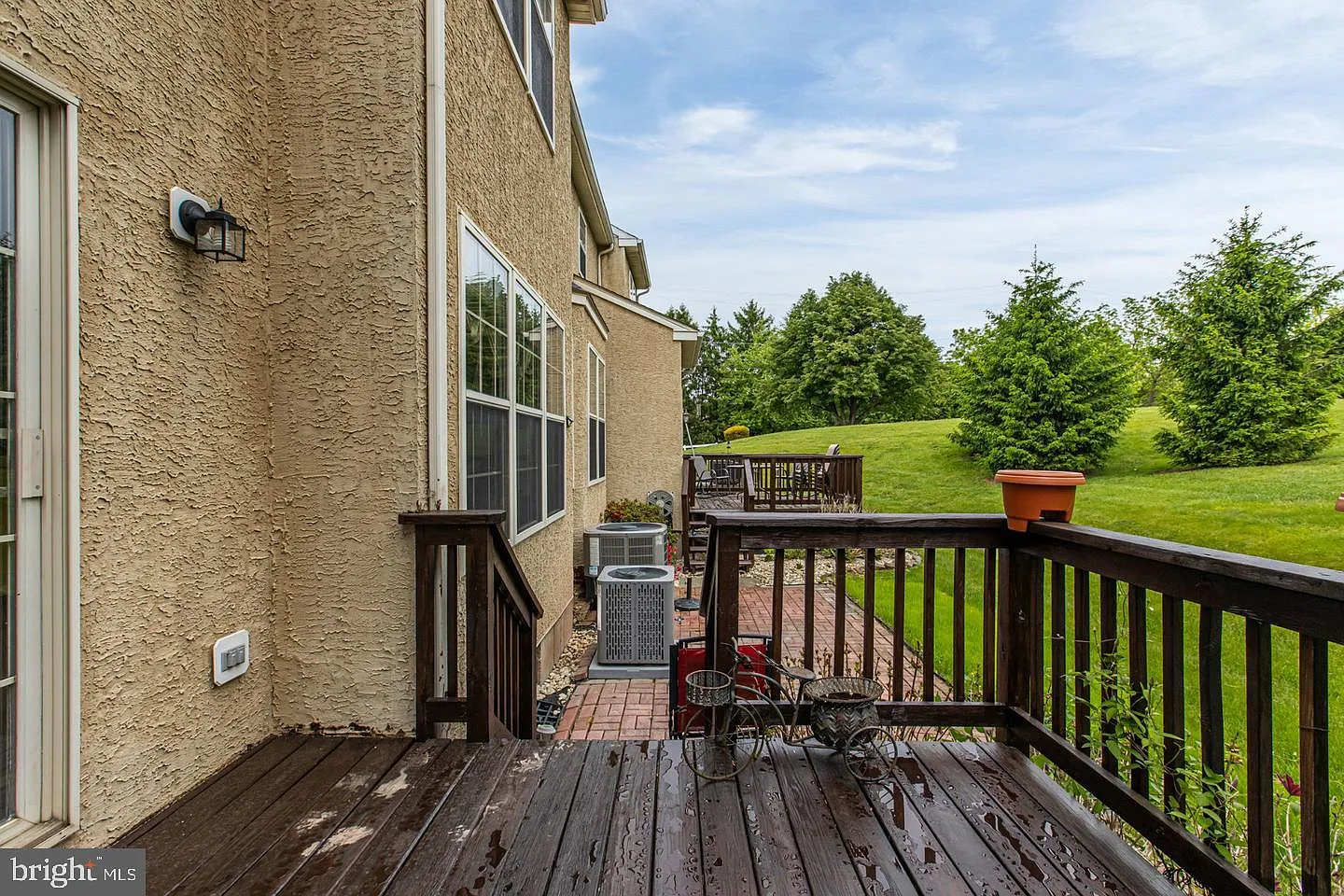 3 bed, 2.5 bath, 2477 sqft, $3,100 — Photo 4