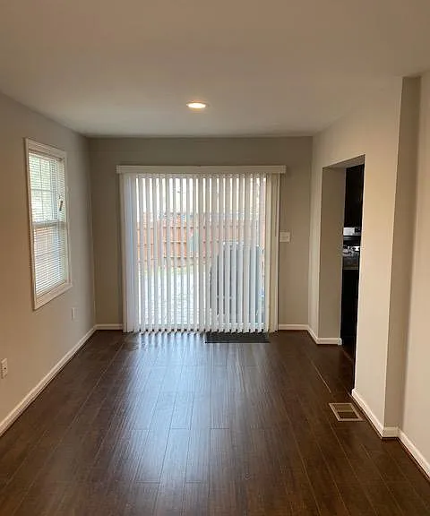 5520 Southampton Dr — Photo 12