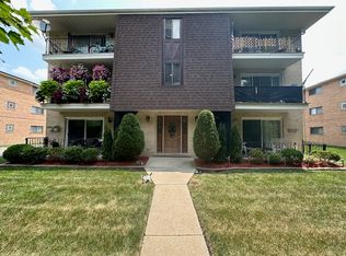 8029 Beloit Ave APT 2A, Bridgeview, IL 60455