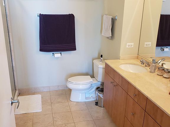 4th image of 565 W Quincy St Unit 713
