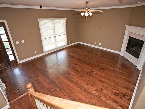 5th image of 1511 NE Young Ave