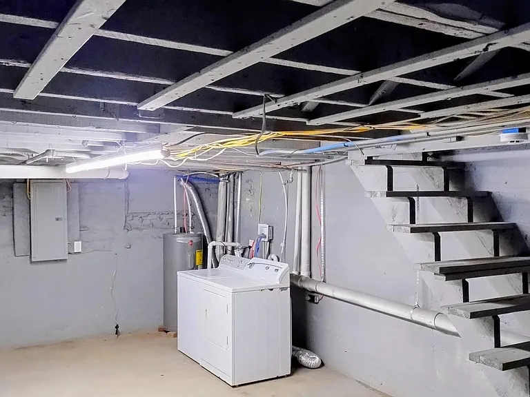 1224 Clover Ln — Photo 20