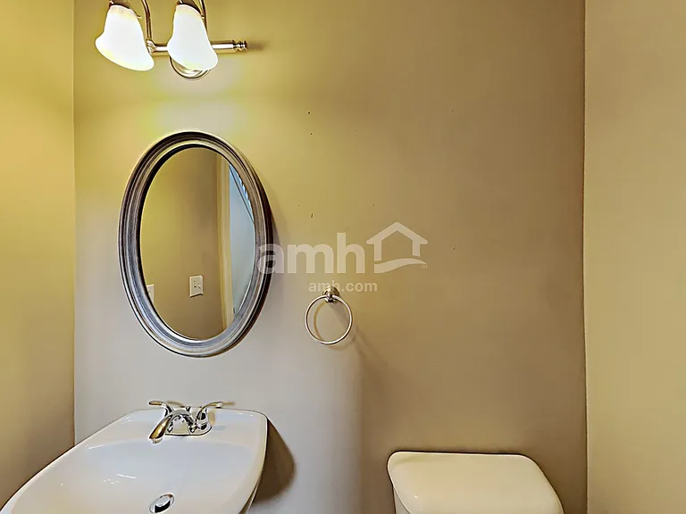 954 Laurel Green Ln — Photo 10