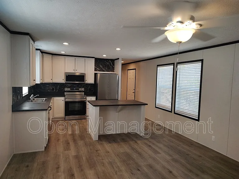 120 Terry Blvd #4 — Photo 4